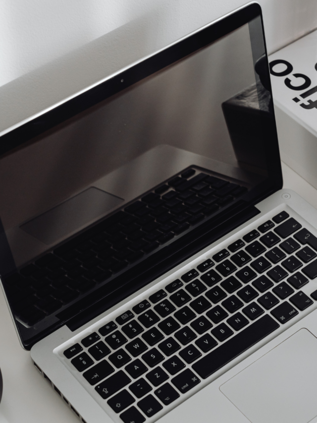 best laptop under 1 lakh